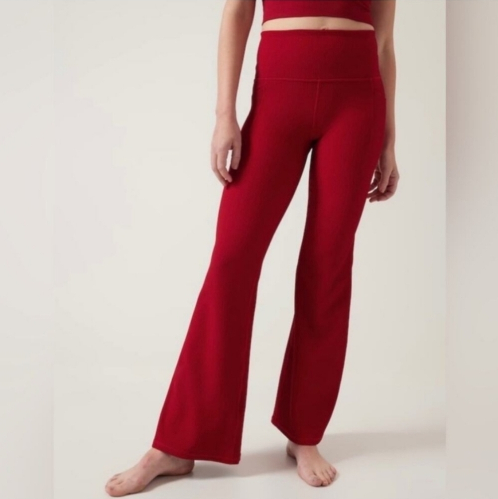 Athleta Salutation Stash Rib Flare Pant